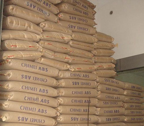 食品级塑胶原料报价与厂家选择指南 塑料原料市场全解析